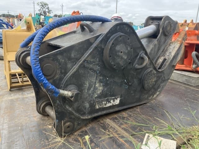 CONCRETE PULVERIZER — Auction (lot 8459-6014)