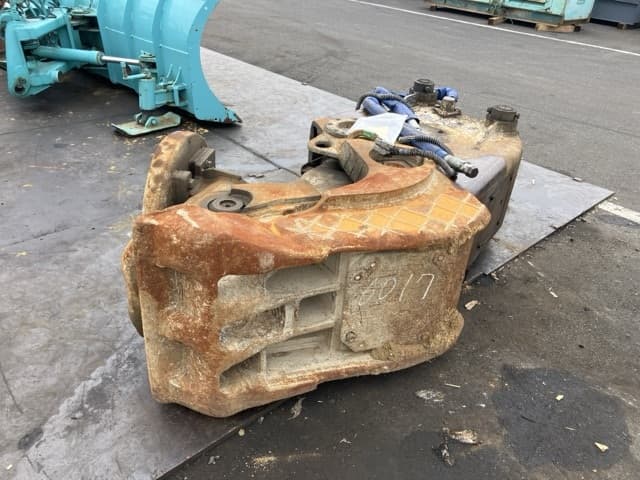 CONCRETE PULVERIZER — Auction (lot 8459-6017)