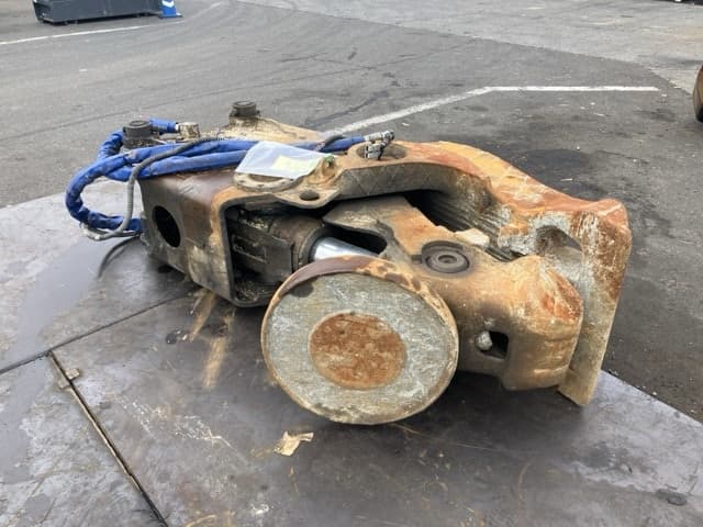 CONCRETE PULVERIZER — Auction (lot 8459-6017)