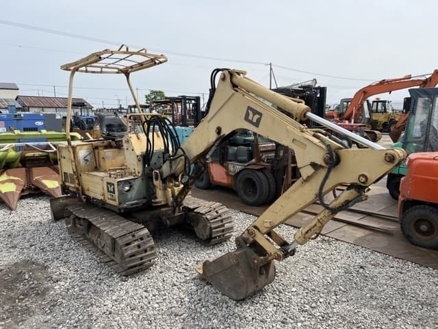 MINI EXCAVATOR — Auction (lot 8459-60201)
