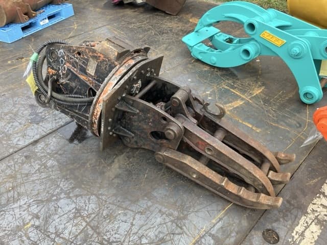 ROTATING HYDRAULIC FORK — Auction (lot 8459-6021)