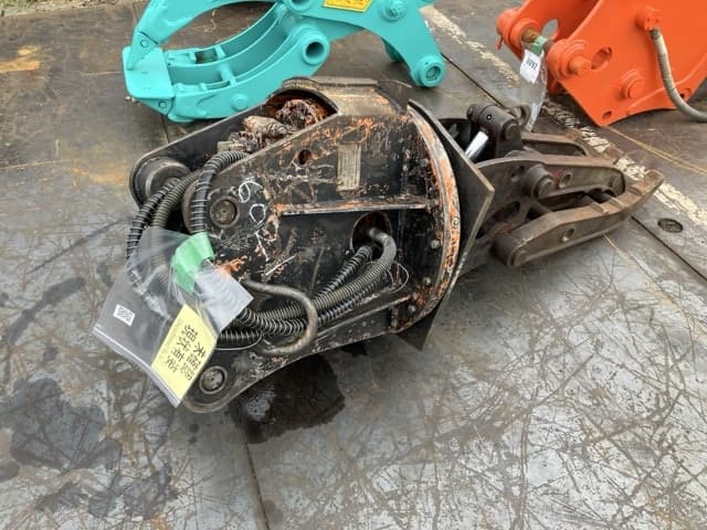 ROTATING HYDRAULIC FORK — Auction (lot 8459-6021)
