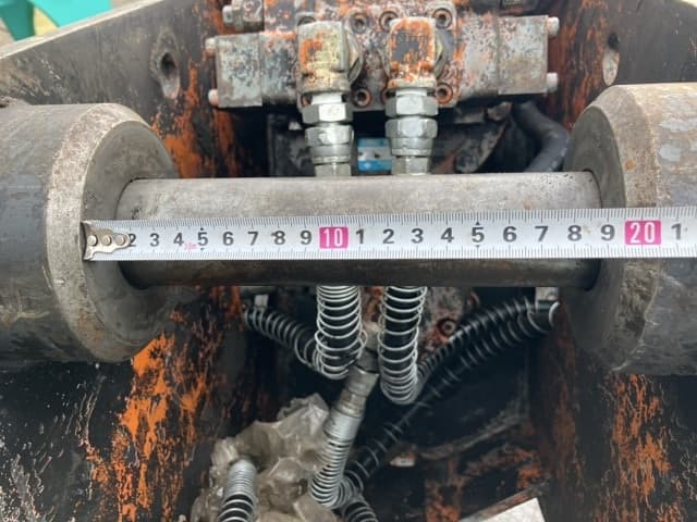 ROTATING HYDRAULIC FORK — Auction (lot 8459-6021)