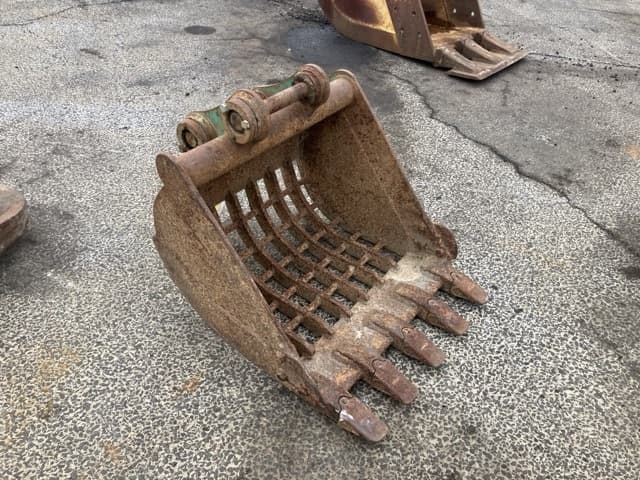 SKELETON BUCKET — Auction (lot 8459-6022)