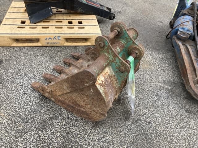 SKELETON BUCKET — Auction (lot 8459-6022)