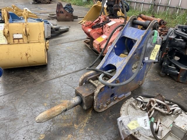 BREAKER — Auction (lot 8459-6023)