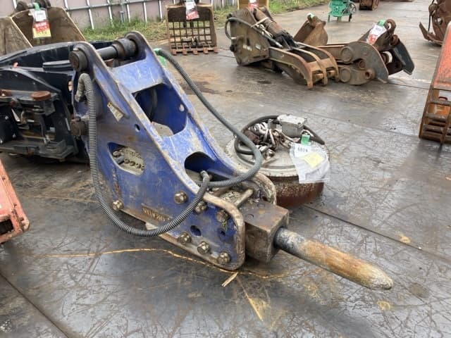 BREAKER — Auction (lot 8459-6023)