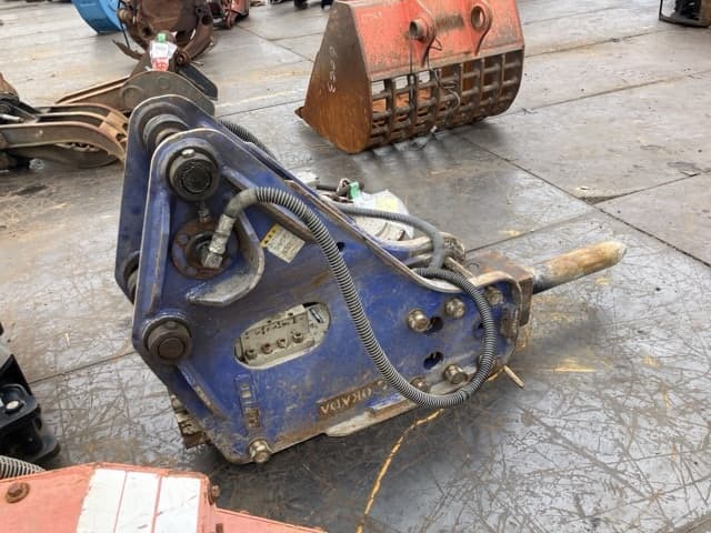 BREAKER — Auction (lot 8459-6023)
