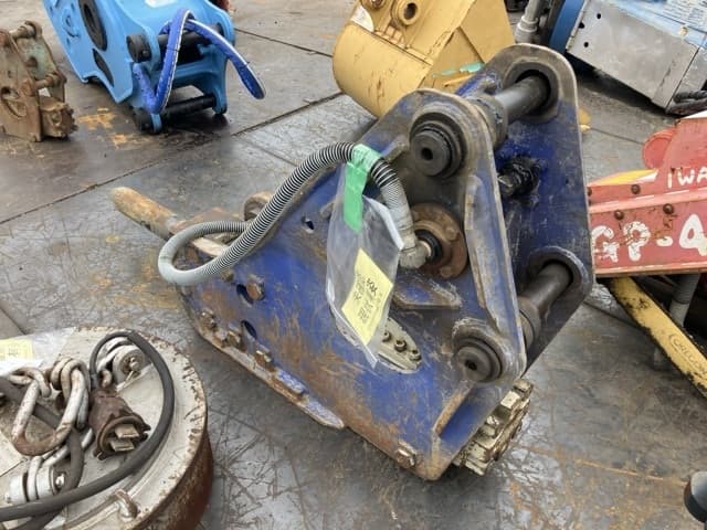 BREAKER — Auction (lot 8459-6023)