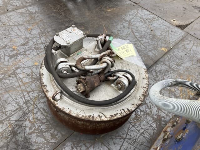 MAGNET — Auction (lot 8459-6024)