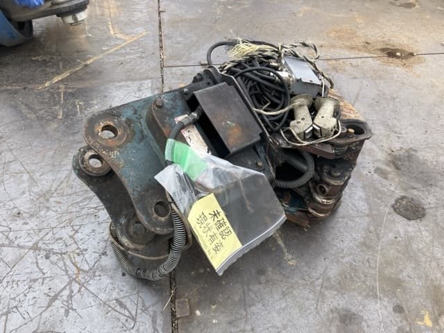 GRAPPLE — Auction (lot 8459-6027)