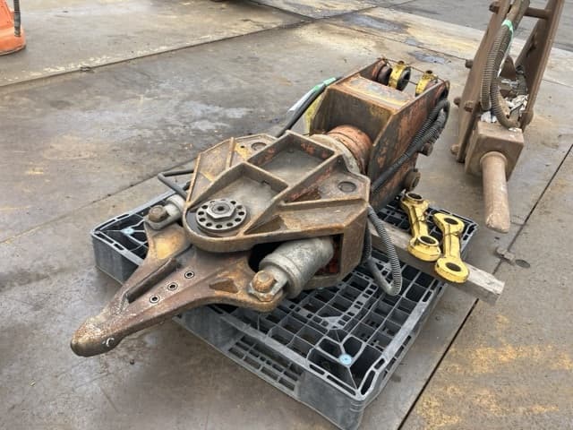 CUTTER — Auction (lot 8459-6029)