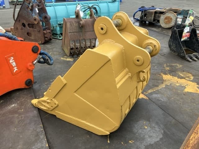 CONSTRUCTION BUCKET — Auction (lot 8459-6039)