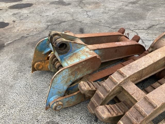 FORK — Auction (lot 8459-6040)