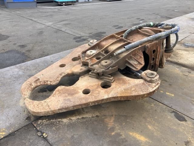 PRIMARY CRUSHER — Auction (lot 8459-6046)