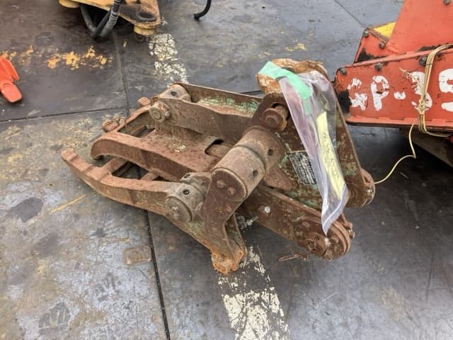FORK — Auction (lot 8459-6048)