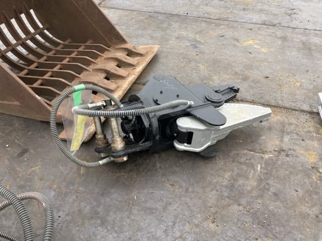 CUTTER — Auction (lot 8459-6049)