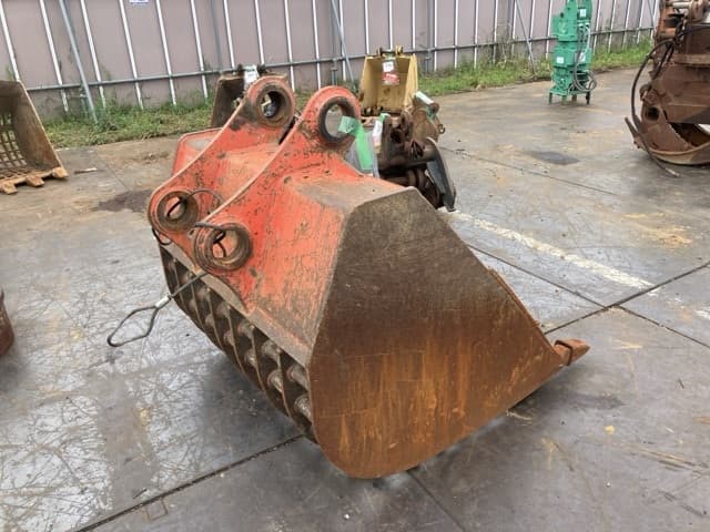 SKELETON BUCKET — Auction (lot 8459-6053)
