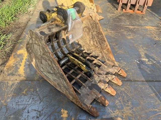 SKELETON BUCKET — Auction (lot 8459-6060)