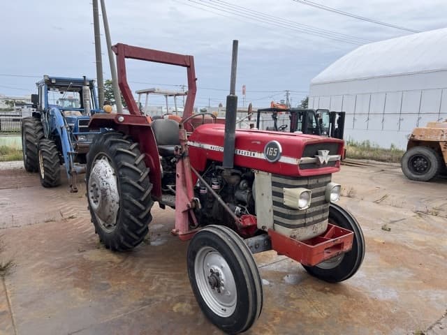 Tractor — Auction (lot 8459-61007)