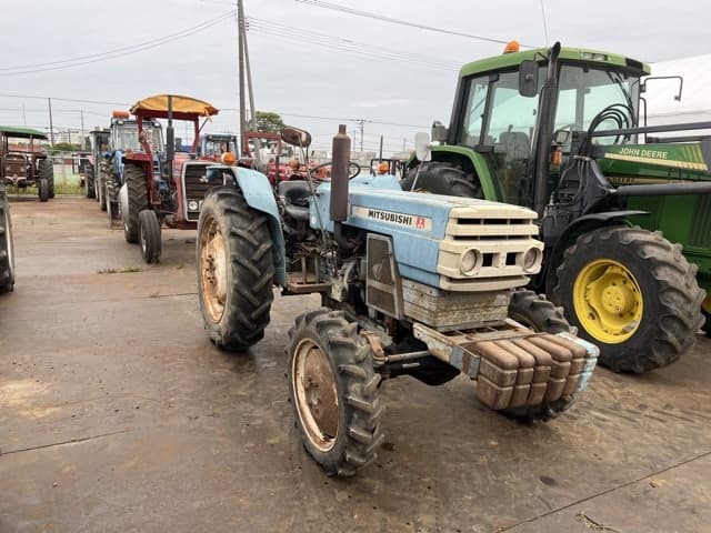 Tractor — Auction (lot 8459-61008)