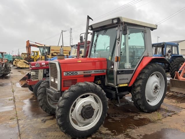 Tractor — Auction (lot 8459-61014)
