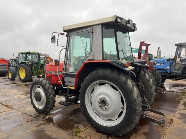 Tractor — Auction (lot 8459-61014)