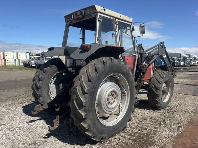 Tractor — Auction (lot 8459-61015)