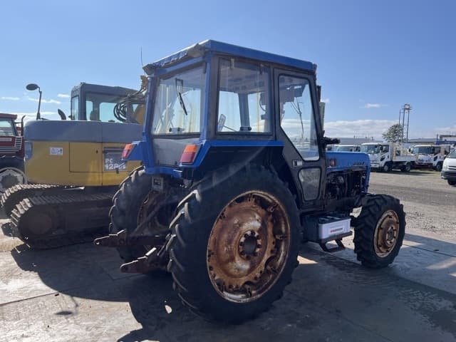 Tractor — Auction (lot 8459-61016)