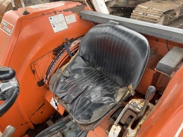 Tractor — Auction (lot 8459-61022)