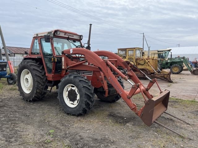 Tractor — Auction (lot 8459-61801)