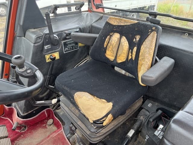 Tractor — Auction (lot 8459-61801)