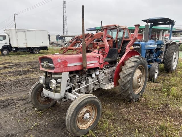 Tractor — Auction (lot 8459-61802)