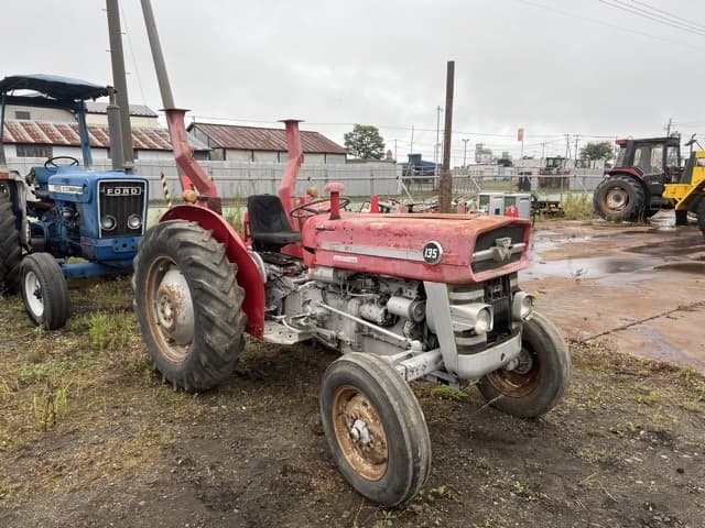 Tractor — Auction (lot 8459-61802)