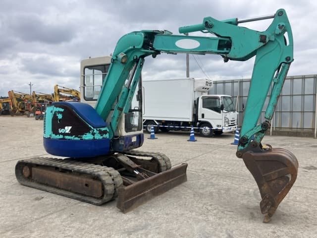 MINI EXCAVATOR — Auction (lot 8459-62)