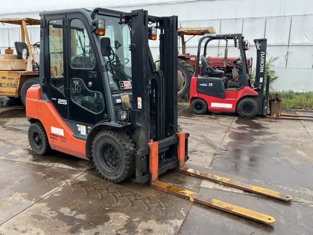 Forklift — Auction (lot 8459-62003)