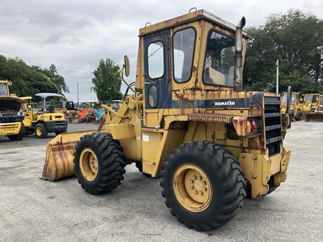 WHEEL LOADER — Auction (lot 8459-63)