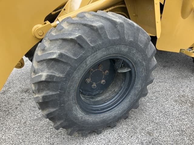 MINI WHEEL LOADER — Auction (lot 8459-64)