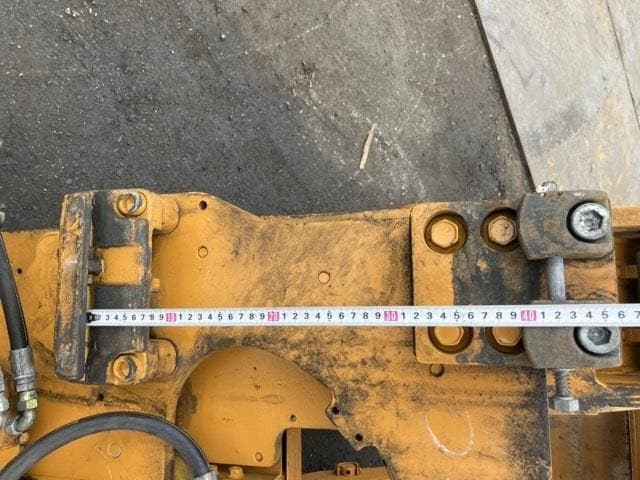 ROLL CLAMP — Auction (lot 8459-6501)
