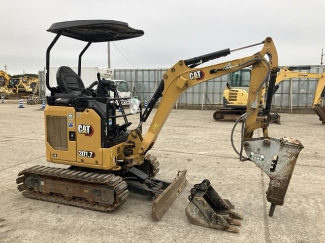 MINI EXCAVATOR — Auction (lot 8459-68)