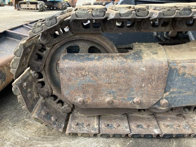 EXCAVATOR — Auction (lot 8459-70)