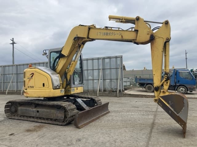 EXCAVATOR — Auction (lot 8459-74)