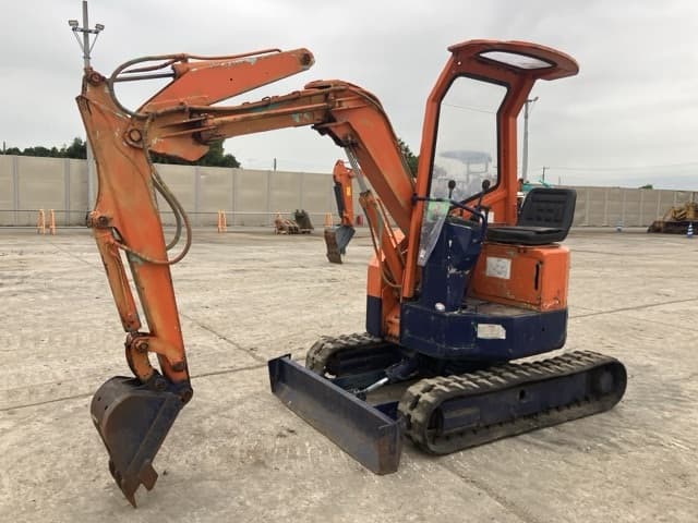 MINI EXCAVATOR — Auction (lot 8459-76)