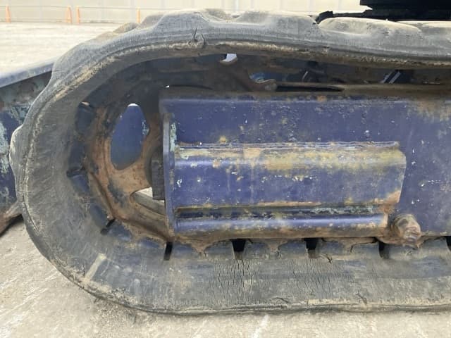 MINI EXCAVATOR — Auction (lot 8459-76)
