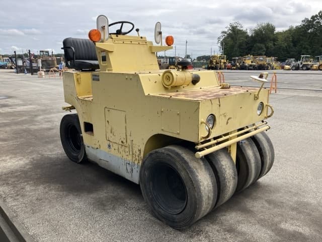 Tire Roller — Auction (lot 8459-81)