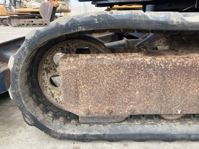 MINI EXCAVATOR — Auction (lot 8459-82)
