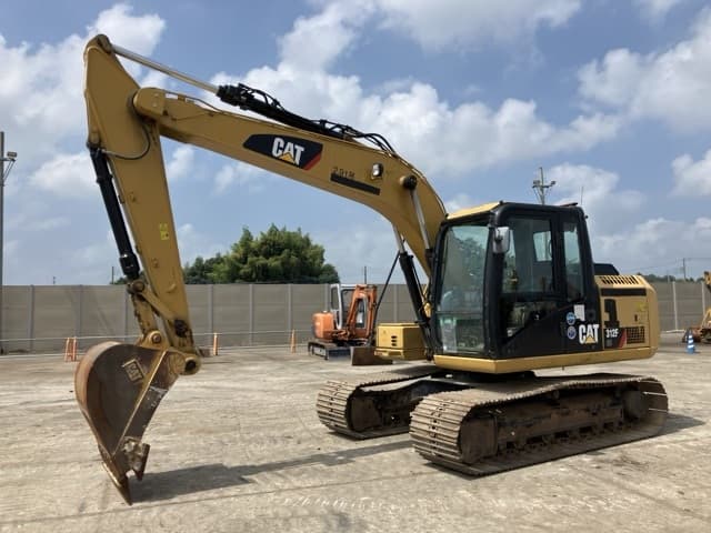 EXCAVATOR — Auction (lot 8459-83)
