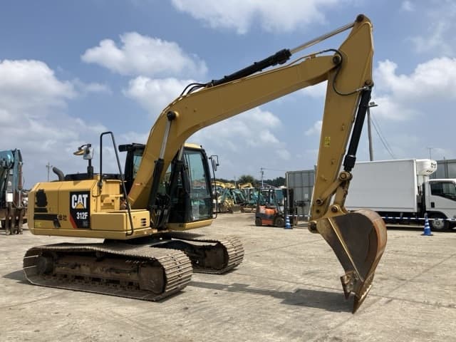 EXCAVATOR — Auction (lot 8459-83)
