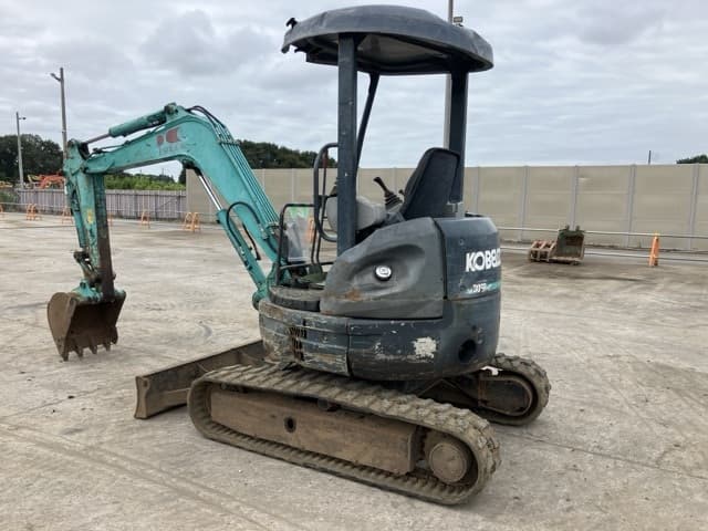 MINI EXCAVATOR — Auction (lot 8459-86)
