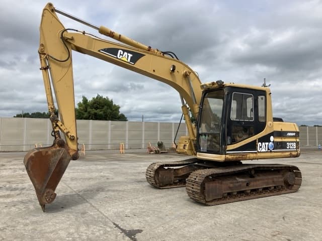 EXCAVATOR — Auction (lot 8459-90)